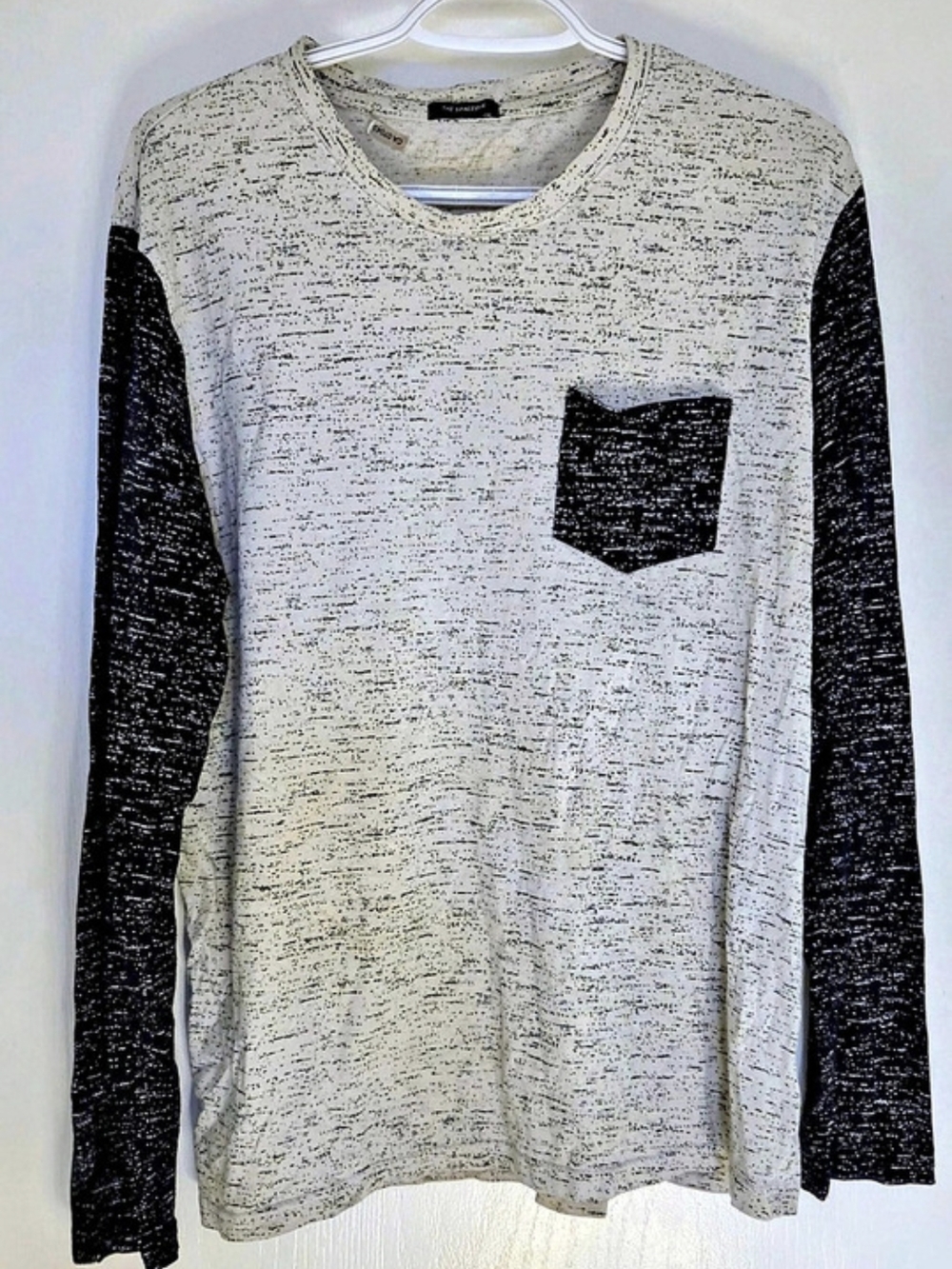 The Spacedye Men's Long Sleeve Pocket T-Shirt Colorblock Heather Gray Black
M/L